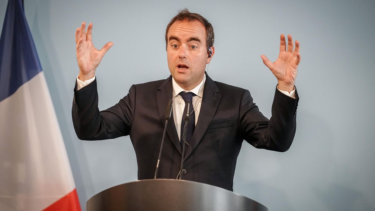 Francie využije miliardy z úroků z ruských aktiv na zbraně pro Ukrajinu