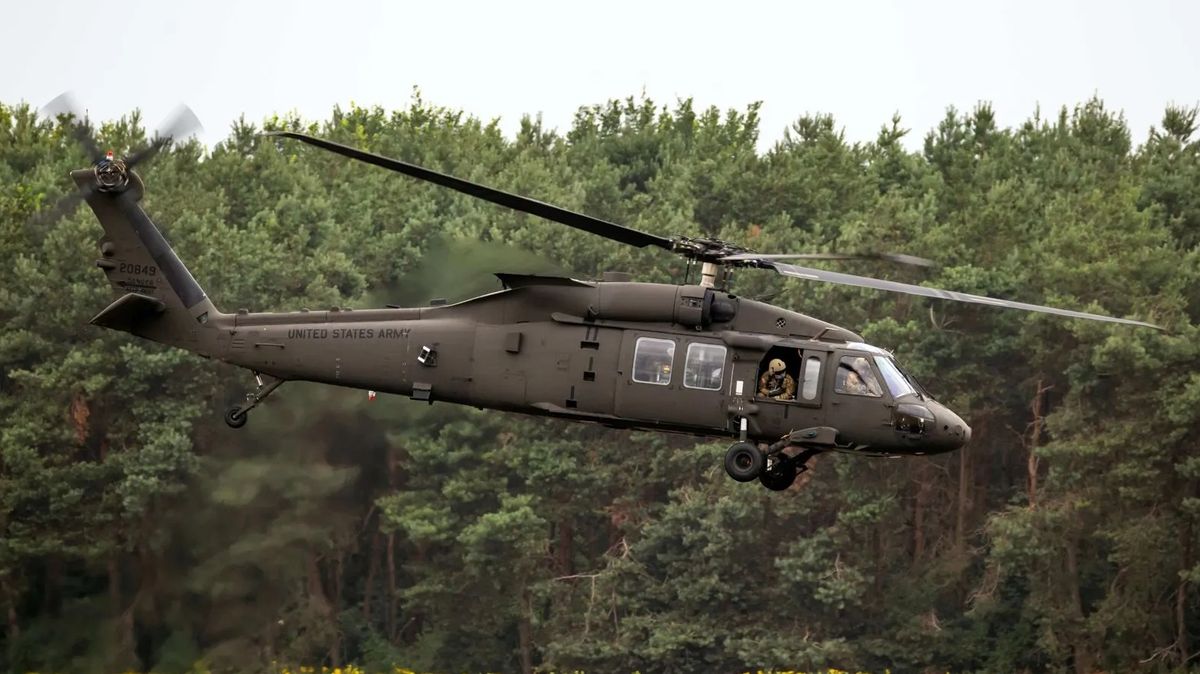 „To se zapíše do dějin.“ Ukrajinská rozvědka děkuje Čechům za nákup helikoptéry Čestmír