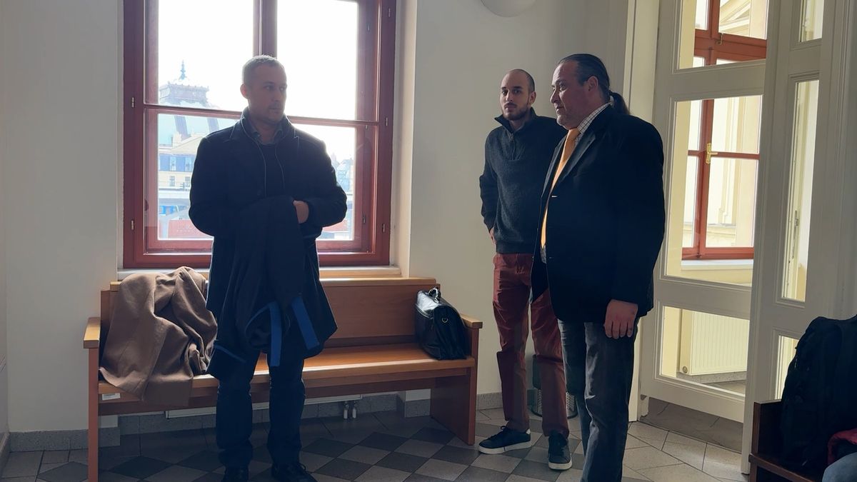 Ze vzteku vypnul elektřinu v trolejích. Šéfmontér dopravního podniku v Plzni dostal podmínku