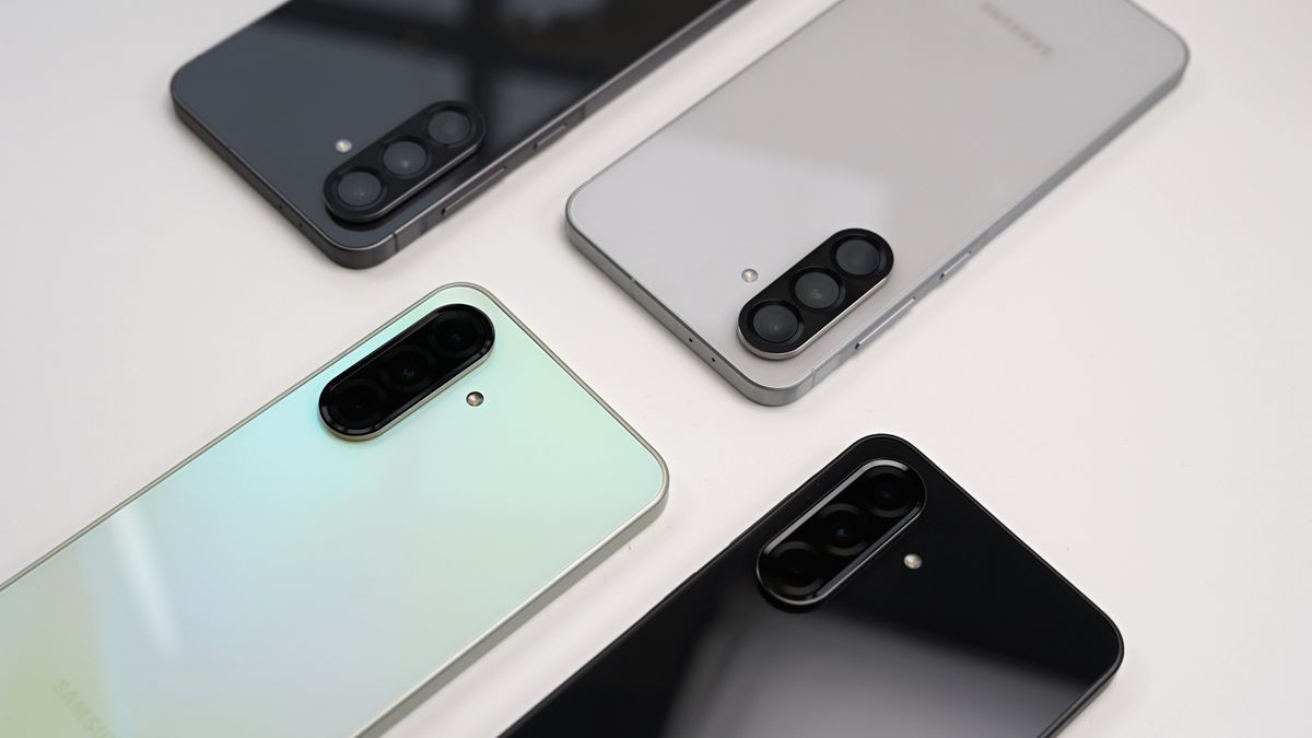 Prémiová výbava s atraktivnější cenovkou. Áčka od Samsungu jsou venku