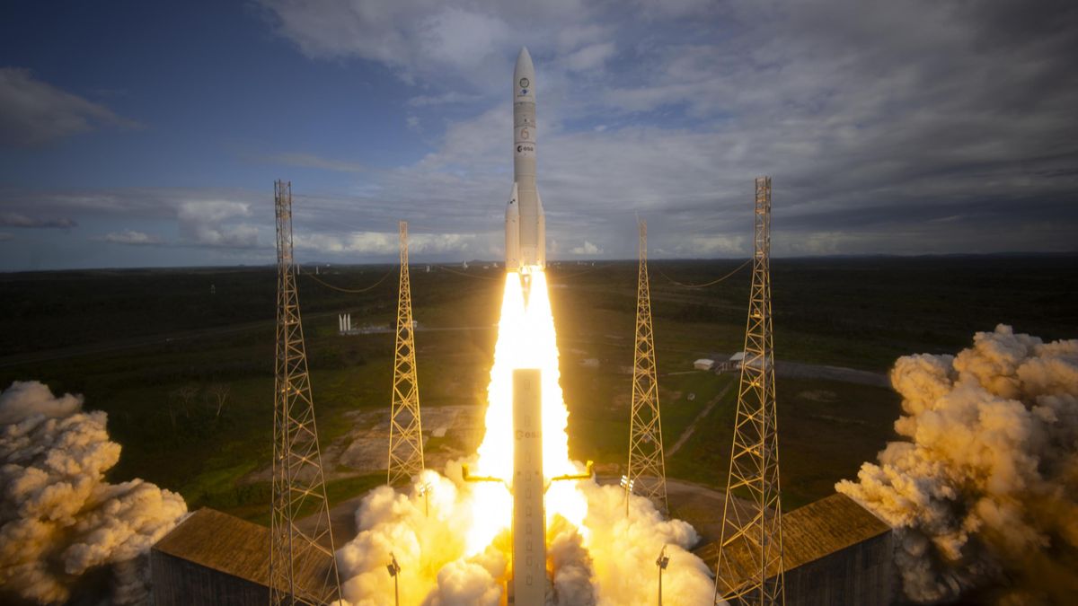 Nová evropská raketa Ariane 6 má brzy odstartovat k první komerční misi