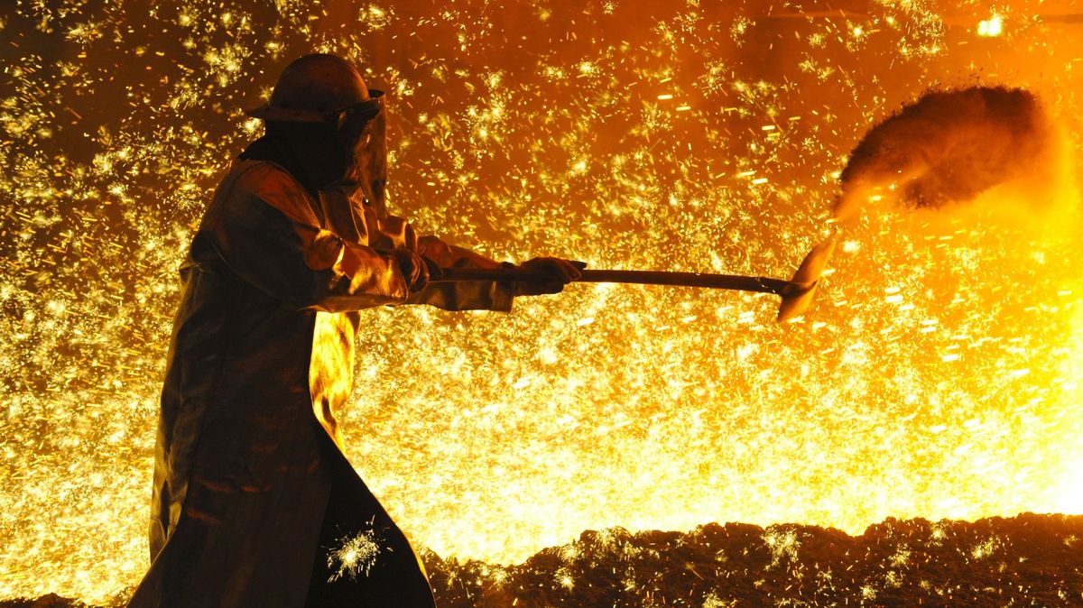 Zelené plány nekončí. Evropská komise chce podporovat ocelářství a současně snižovat množství CO2