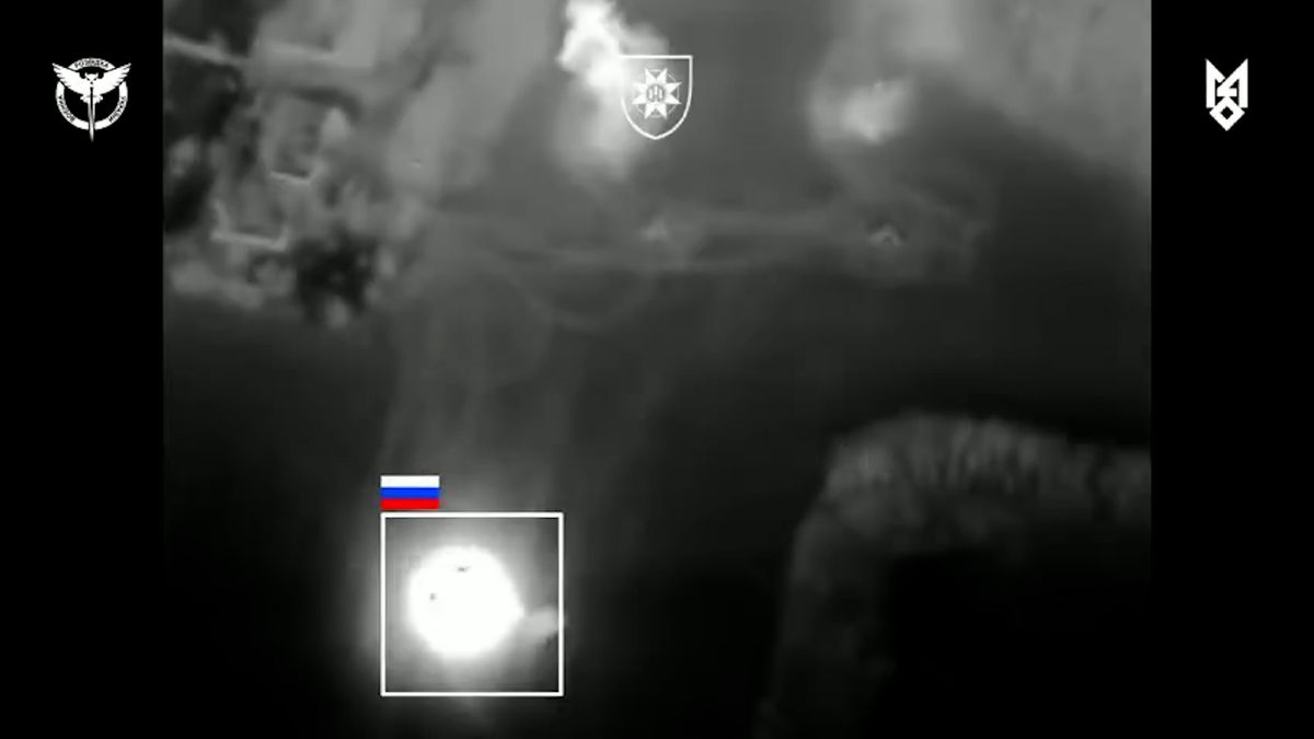 S pomocí HIMARS jsme zničili čtyři ruské vrtulníky, uvedli Ukrajinci a zveřejnili záběry