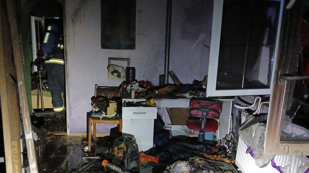 Muž na Plzeňsku se doma polil hořlavinou a zapálil se