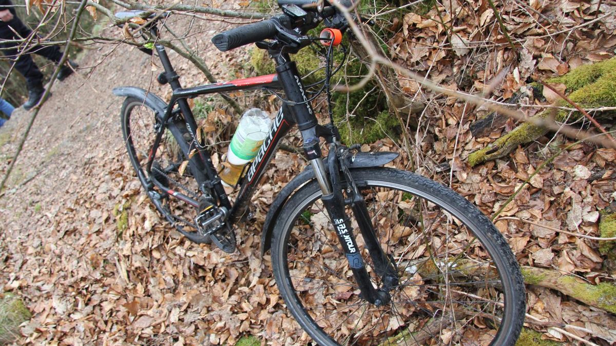 Policie vyšetřuje smrt cyklisty pod vyhlídkou Baba na Českobudějovicku