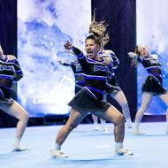 Soutěž provází dynamická atmosféra, taneční i akrobatické prvky.