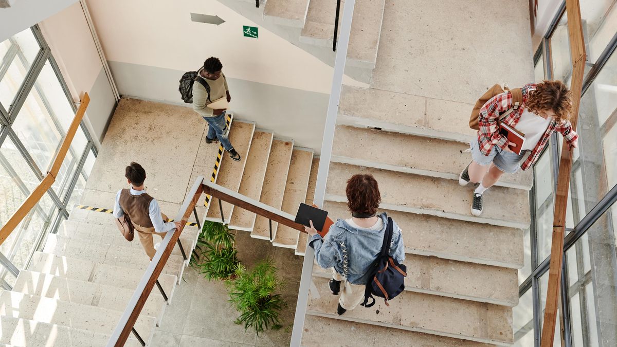 Proti střelci i vandalům. Univerzity chrání unikátní detektory