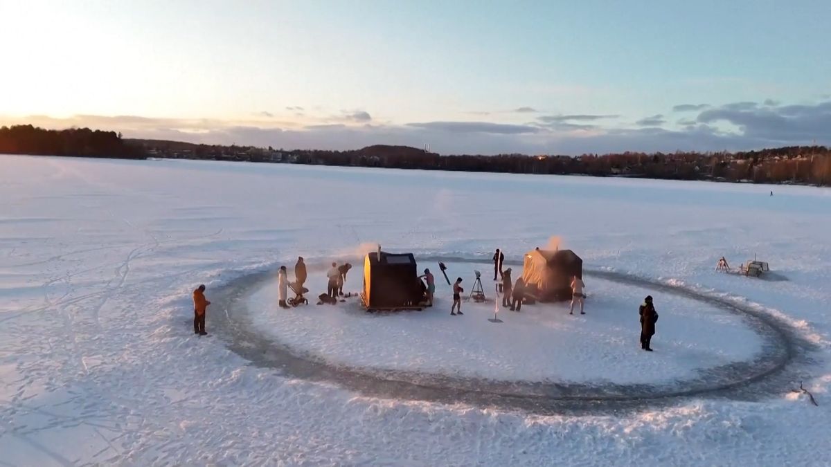 Ve finském Tampere vyrostla nevšední sauna. V provozu byla jediný den