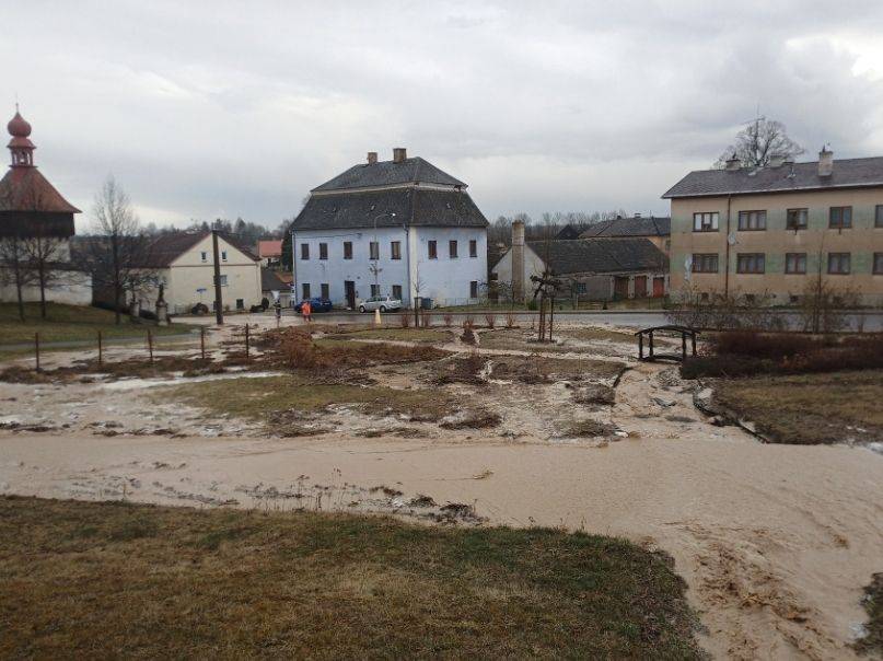 Záplavy z dešťové přeháňky na Svitavsku