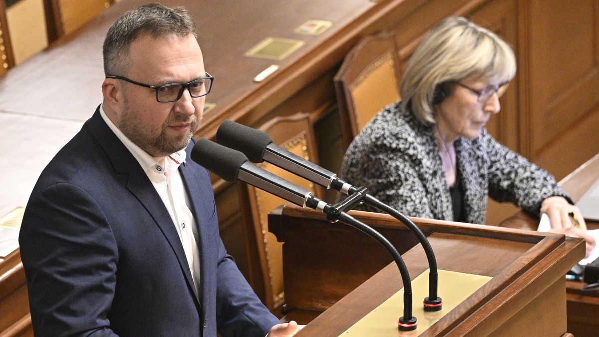 Jednotné hlášení zaměstnavatele jde do dalšího kola. Ztroskotat může na srážkové dani