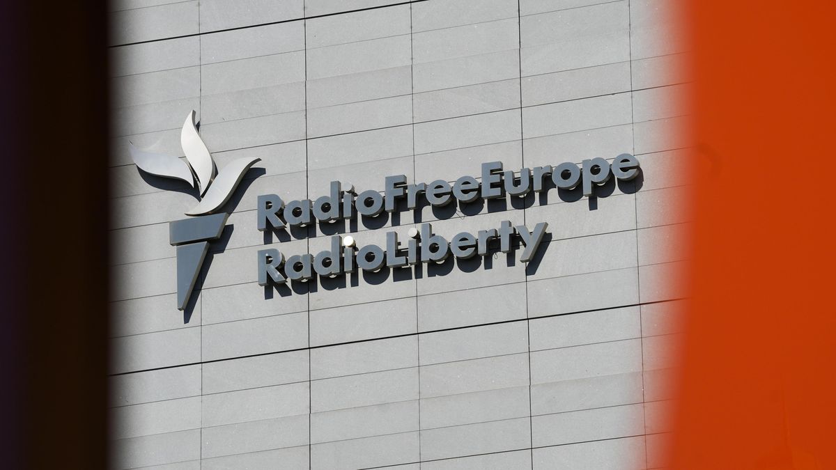 Vysílání ruskojazyčné televize RFE/RL skončilo. USA vypnuly satelit
