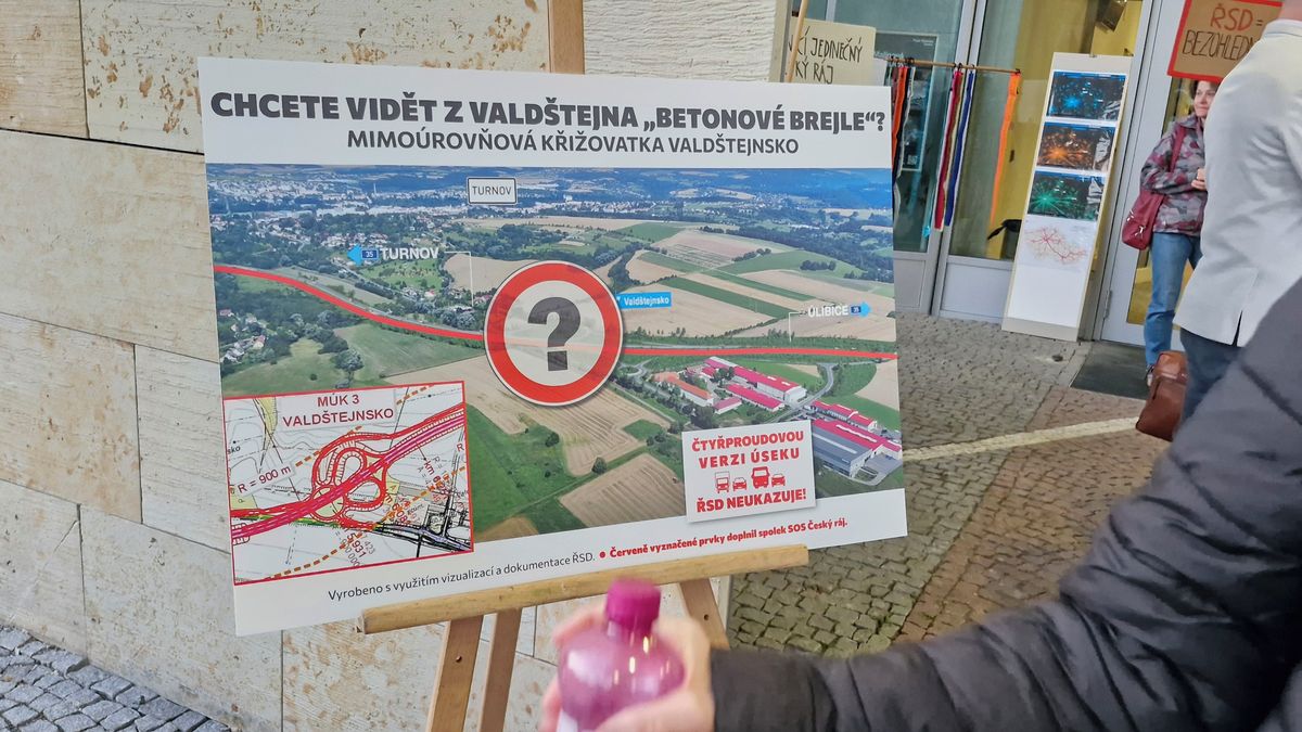 Studie stavby silnice I/35 přes Český ráj je zmanipulovaná, tvrdí odpůrci