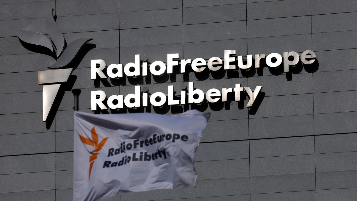 Rádio Svobodná Evropa se zatím domohlo peněz na dva týdny provozu