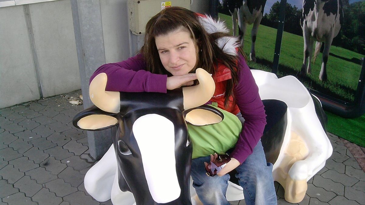 Život před vážnou nehodou si Veronika nepamatuje. Teď se po 15 letech setkala se svými zachránci