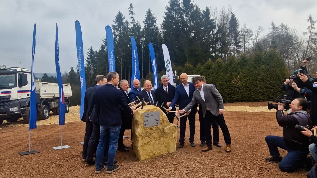 V Náchodě konečně začala stavba vymodleného obchvatu