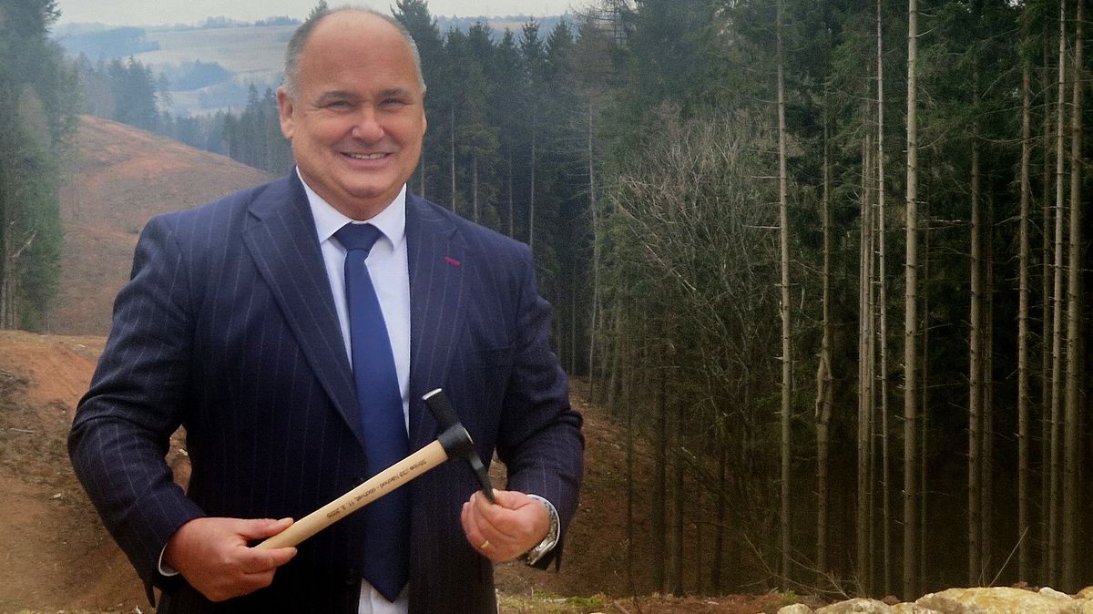 Sociální demokrat Birke oznámil, že nebude kandidovat do Sněmovny. Zůstává v Náchodě