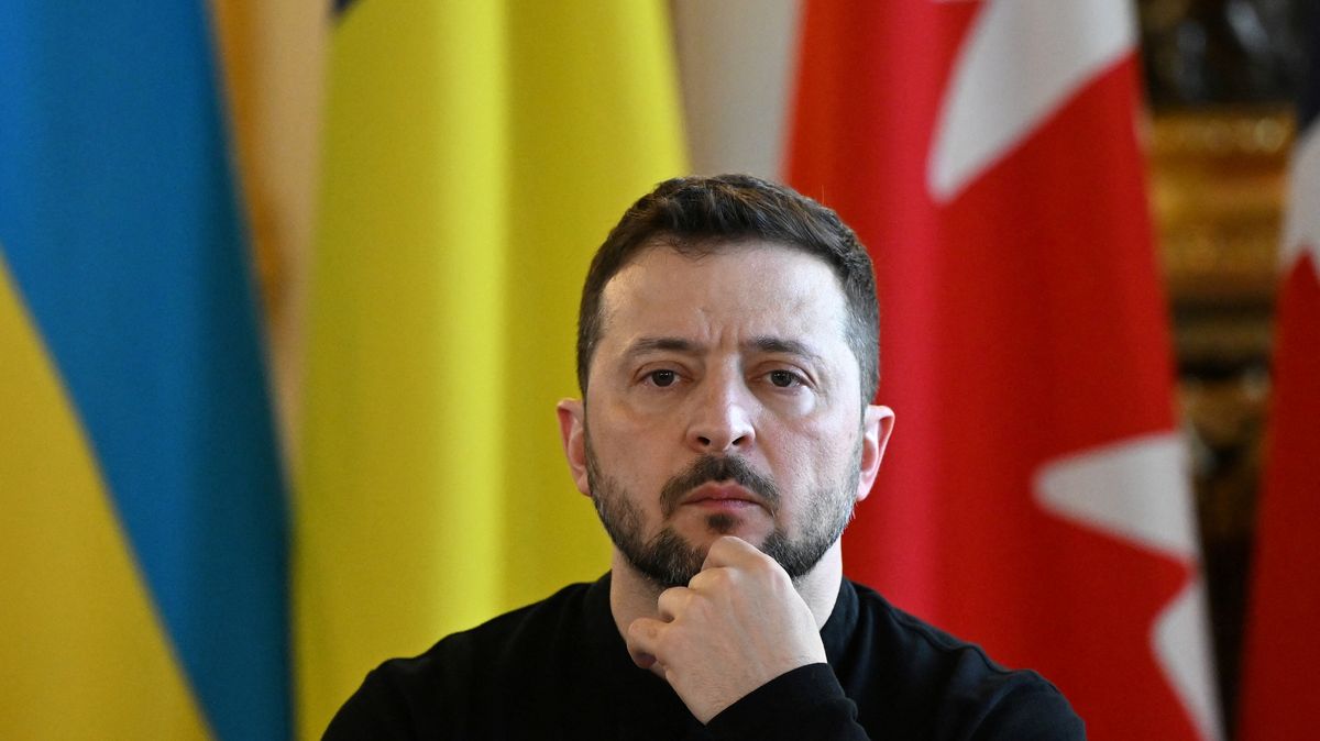 Zelenskyj navrhl propuštění ukrajinských a ruských zajatců