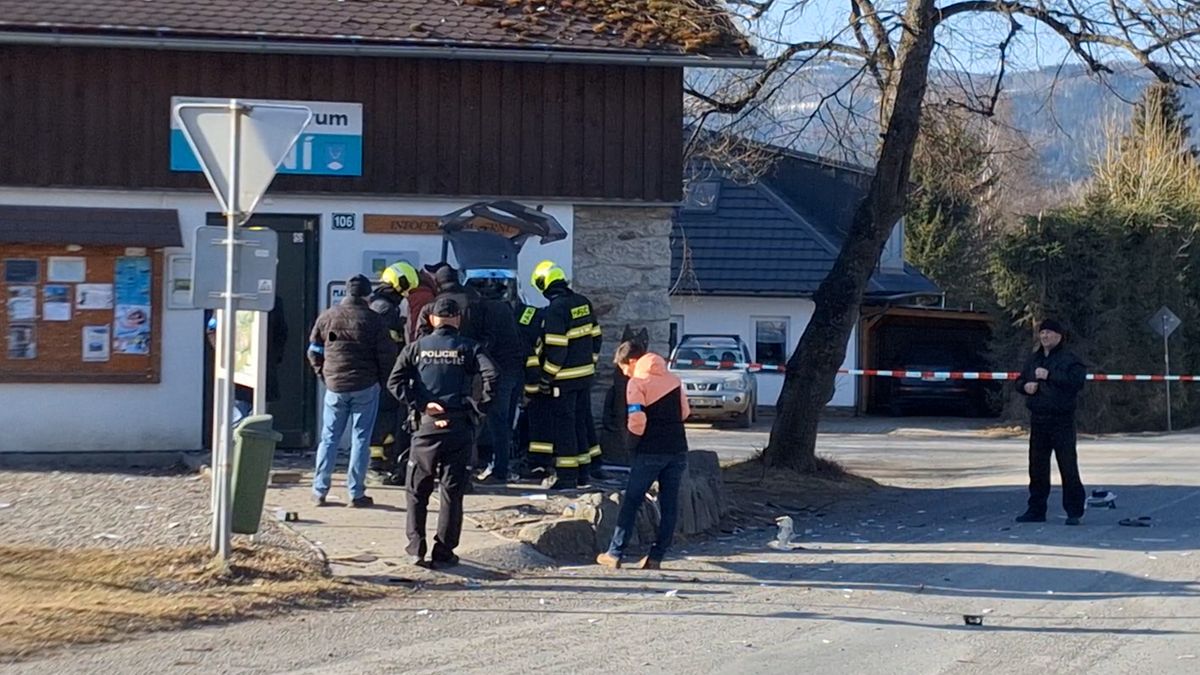 Cizinci, kteří v šumavském Srní odpálili bankomat, skončili ve vazbě