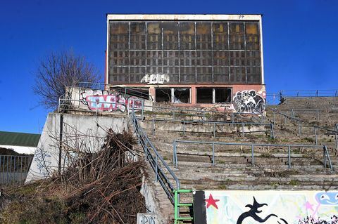 Stadium Stands to be Demolished