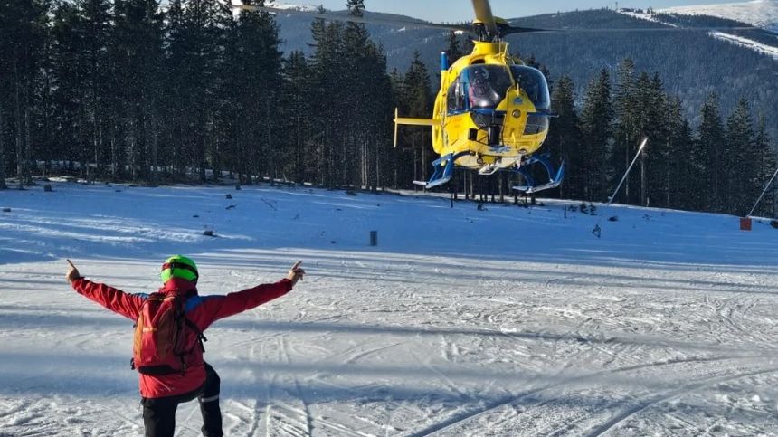 Na sjezdovce ve Špindlerově mlýně se srazily dvě děti, obě jsou vážně zraněné