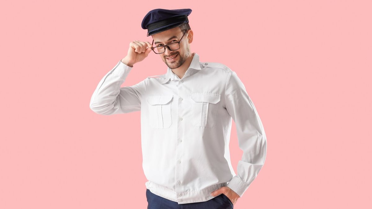 Pilot se pokusil sbalit cestující. Zanechal jí koketní vzkaz