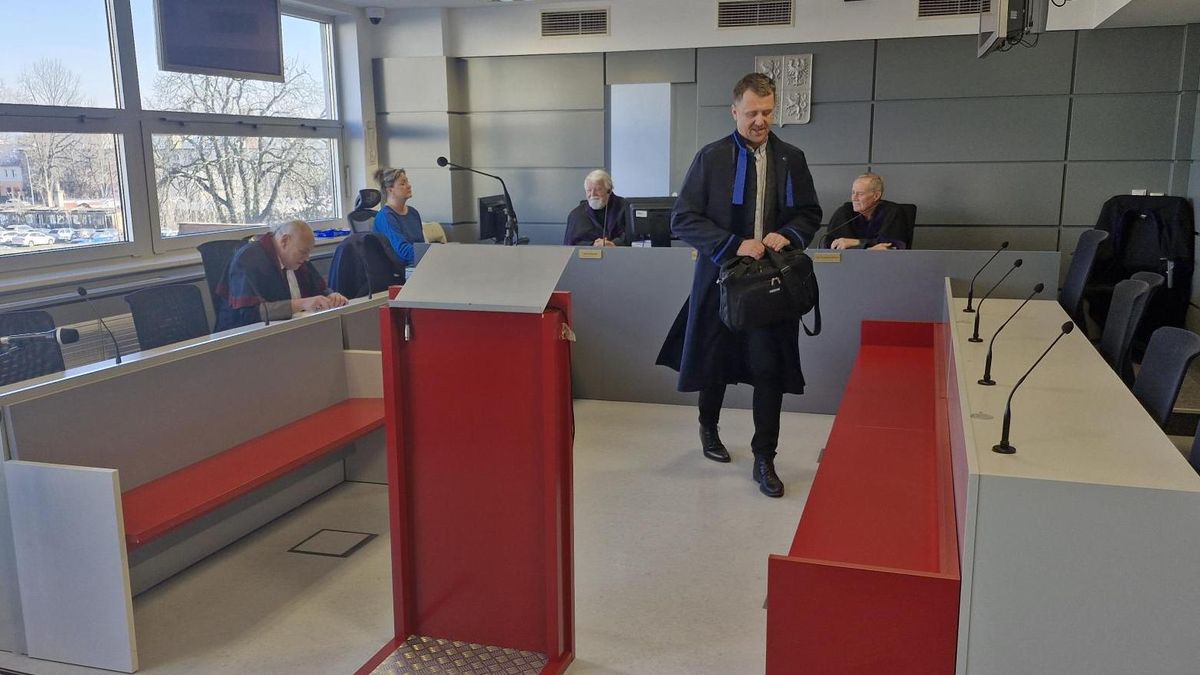 Léta podváděli s recepty, soud lékaře a lékárníka potrestal podmínkami