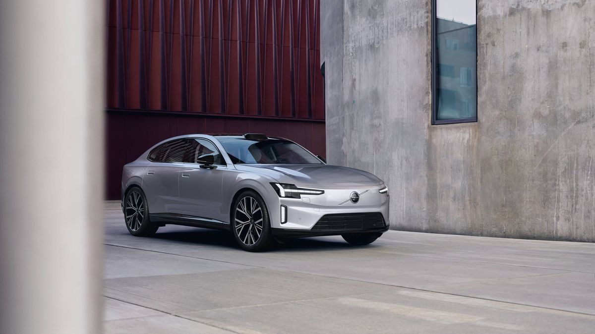 Spíše než limuzínu připomíná nové Volvo ES90 čínský crossover