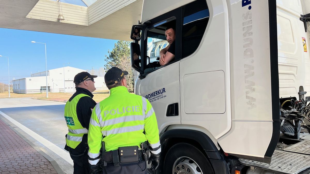 Slovensko vyhlásilo mimořádnou situaci, kulhavka a slintavka se šíří