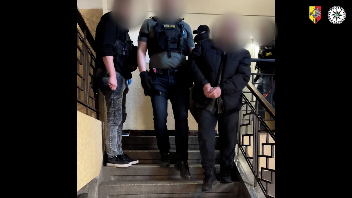 Senior v Praze vymontoval plynoměr, ale plyn nechal unikat. Soused pohotově ucpal trubku