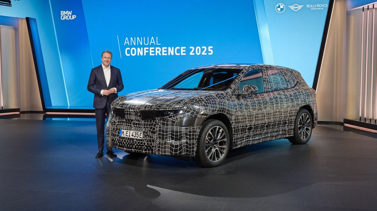 BMW chystá čtyřicítku nových modelů včetně elektrické řady 3