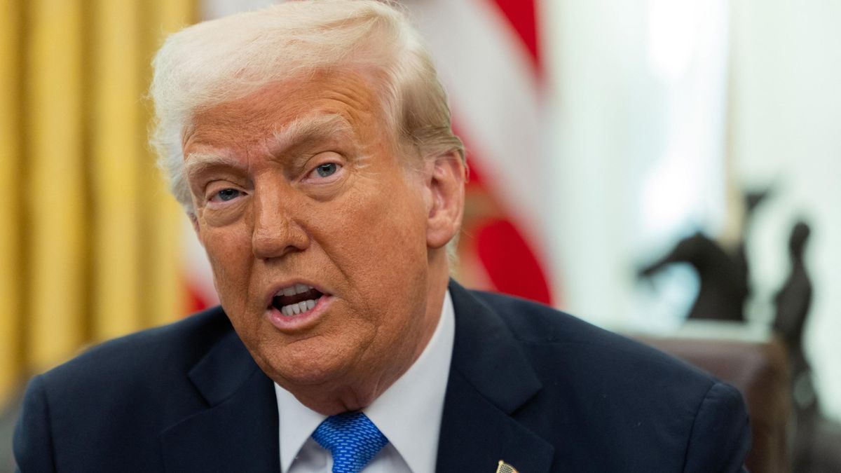 Světový trh s firmami prudce ochladl, manažery znejistily Trumpovy kroky