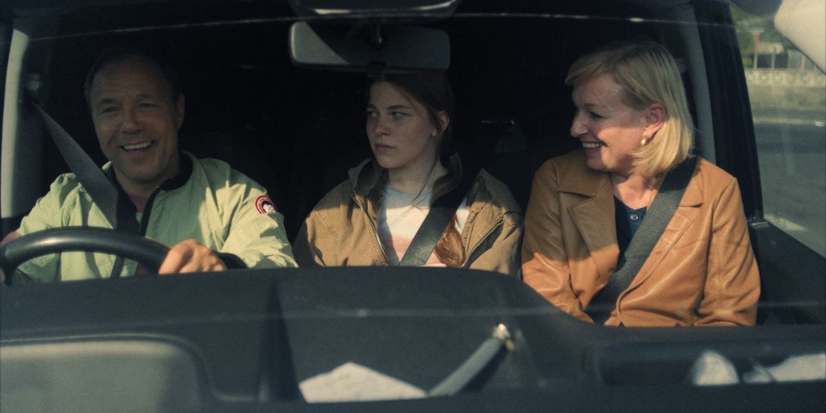 Review: Adolescent – A Unique One-Track Drama Exploring Classmate Murder