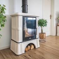 „Kromě plynového kotle a podlahového topení máme ještě krbová kamna coby záložní zdroj vytápění,“ popisuje Lenka.