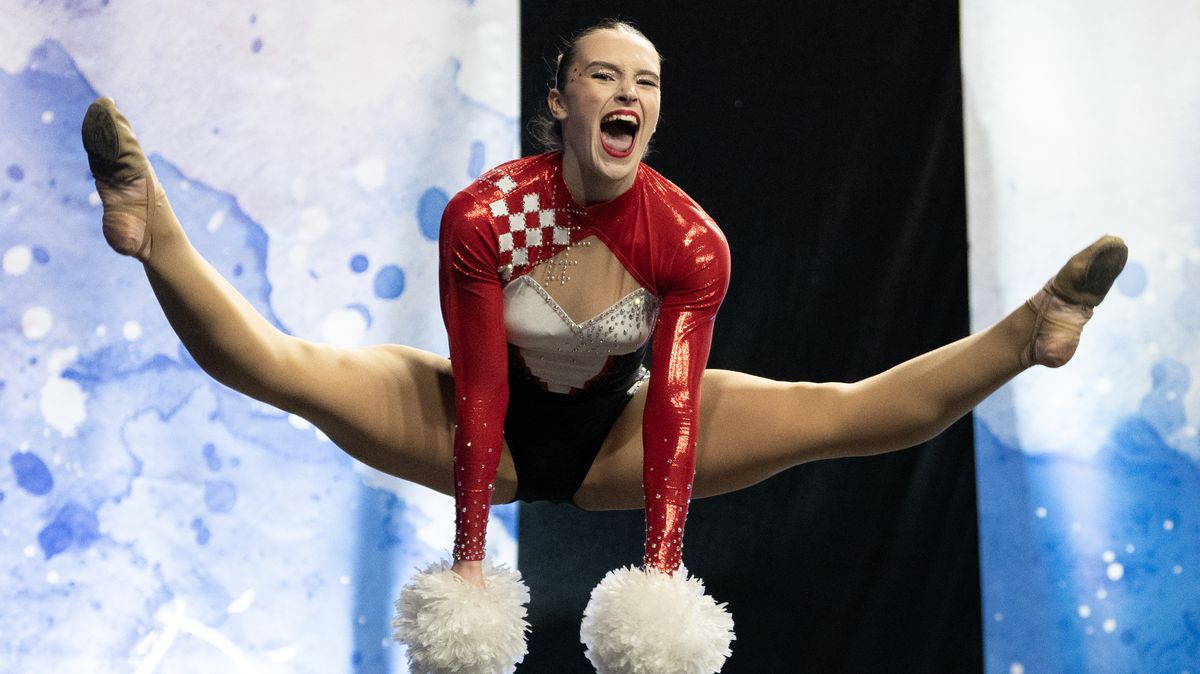 FOTO: Žádné zpovykané roztleskávačky, cheerleadering je velká dřina