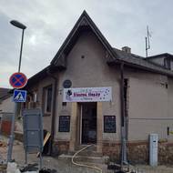 Výbuch plynu v lokalitě pod nemocnici starý dům poškodil, statik bezprostředně rozhodl o jeho demolici. 