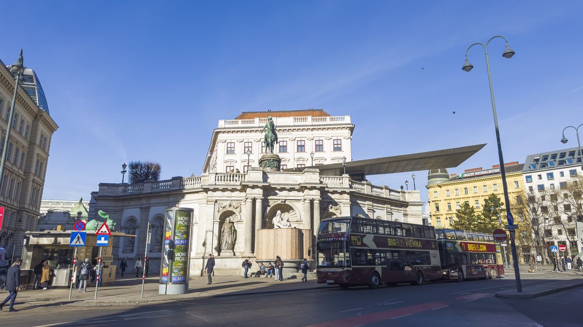 Posedlost tvorbou i tragický osud. Spojení Vincenta van Gogha a Matthewa Wonga