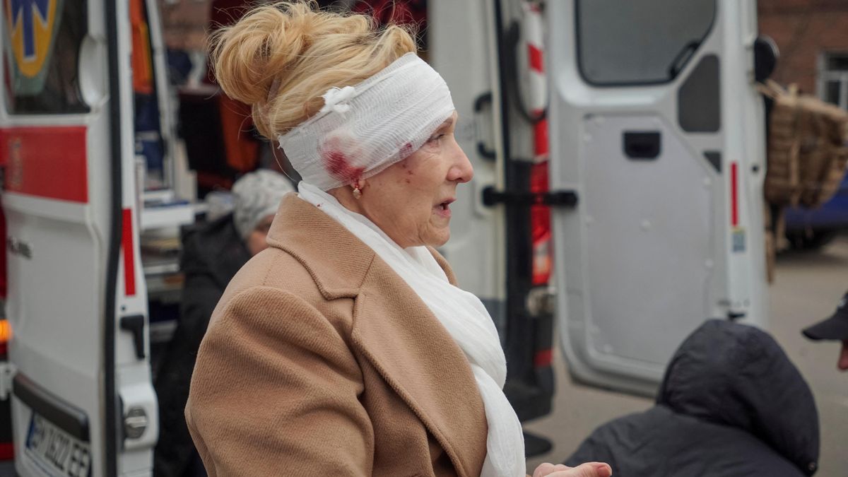 Rusové zaútočili na Sumy. Zraněno je 65 lidí, z toho 14 dětí