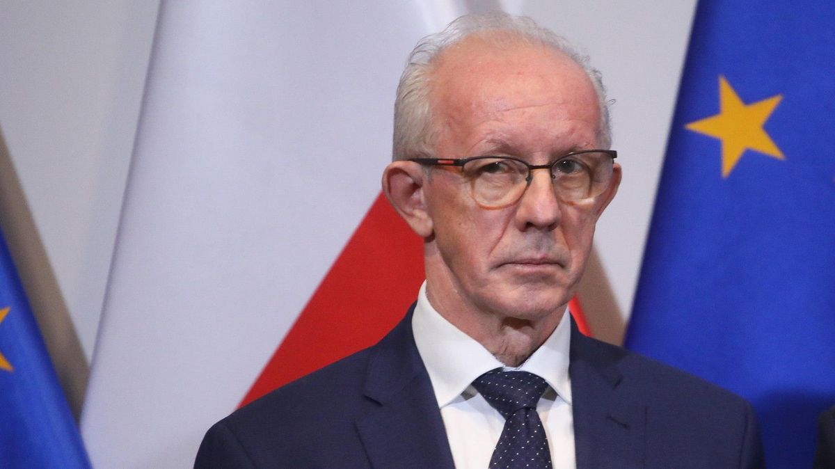 Nezapomeňte tranzistorák. Polsko připravuje pro občany příručku na tři dny přežití
