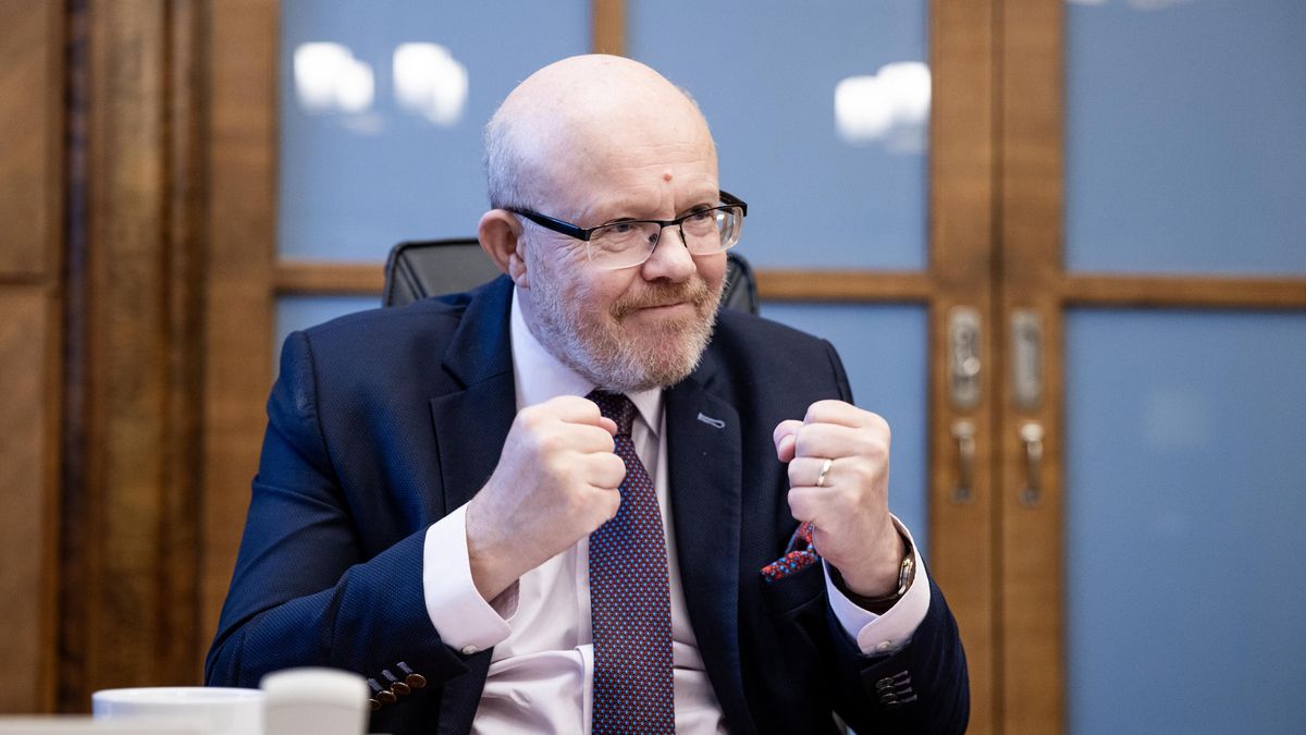 Válek: Kauza Ludvík je jako z Kmotra. Nařídil jsem nemocnicím srovnávat ceny za údržbové práce