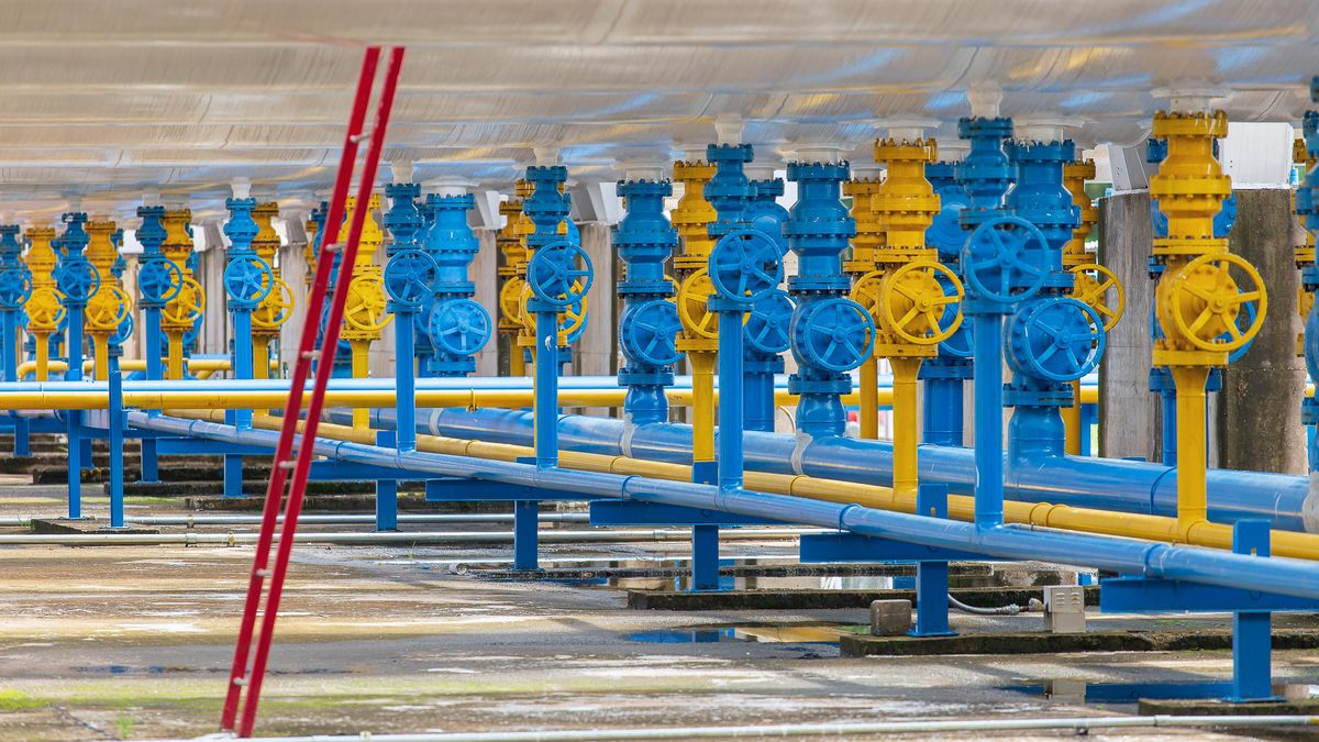 Ponaučení z energetické krize není dostatečné. Dodávky energií jsou stále zranitelné, varuje IEA