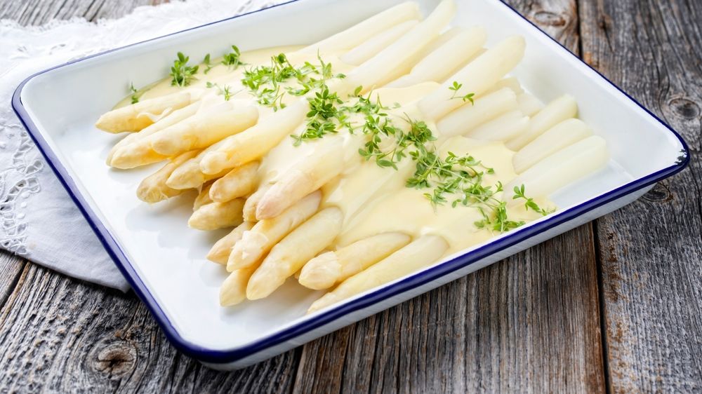 Recept na holandskou omáčku a její obměny, které zvládnou i začátečníci