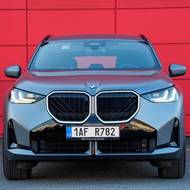 Nové BMW X3 sází na jednodušší a robustnější design.