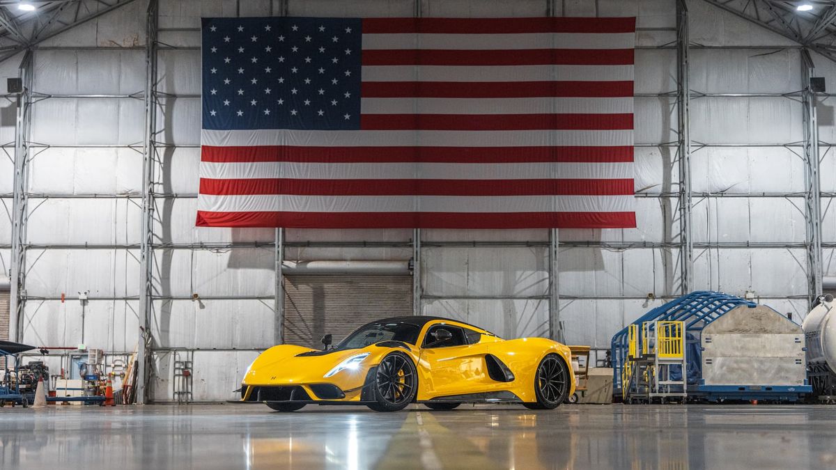 Nový král supersportů pochází z USA. Přes 2000 koní vymáčkne z osmiválce