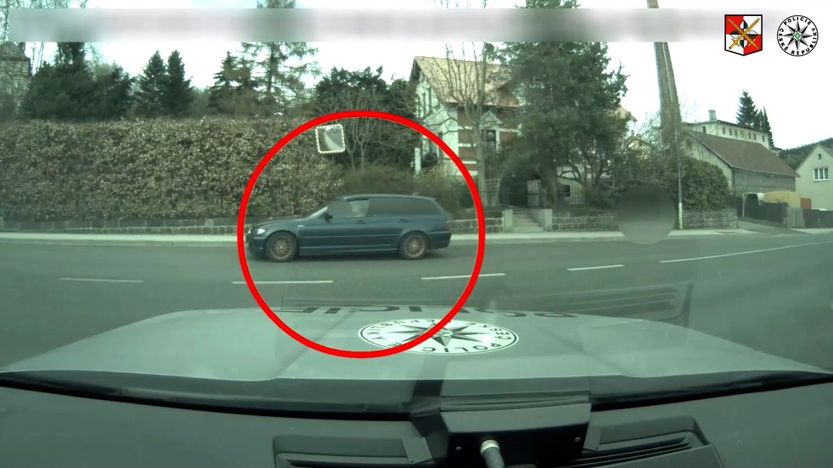 Se dvěma zákazy řízení uháněl Jabloncem rychlostí až 140 km/h