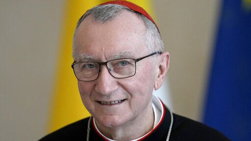 Favorit nadcházejícího konkláve čelí kritice za vztahy s Čínou