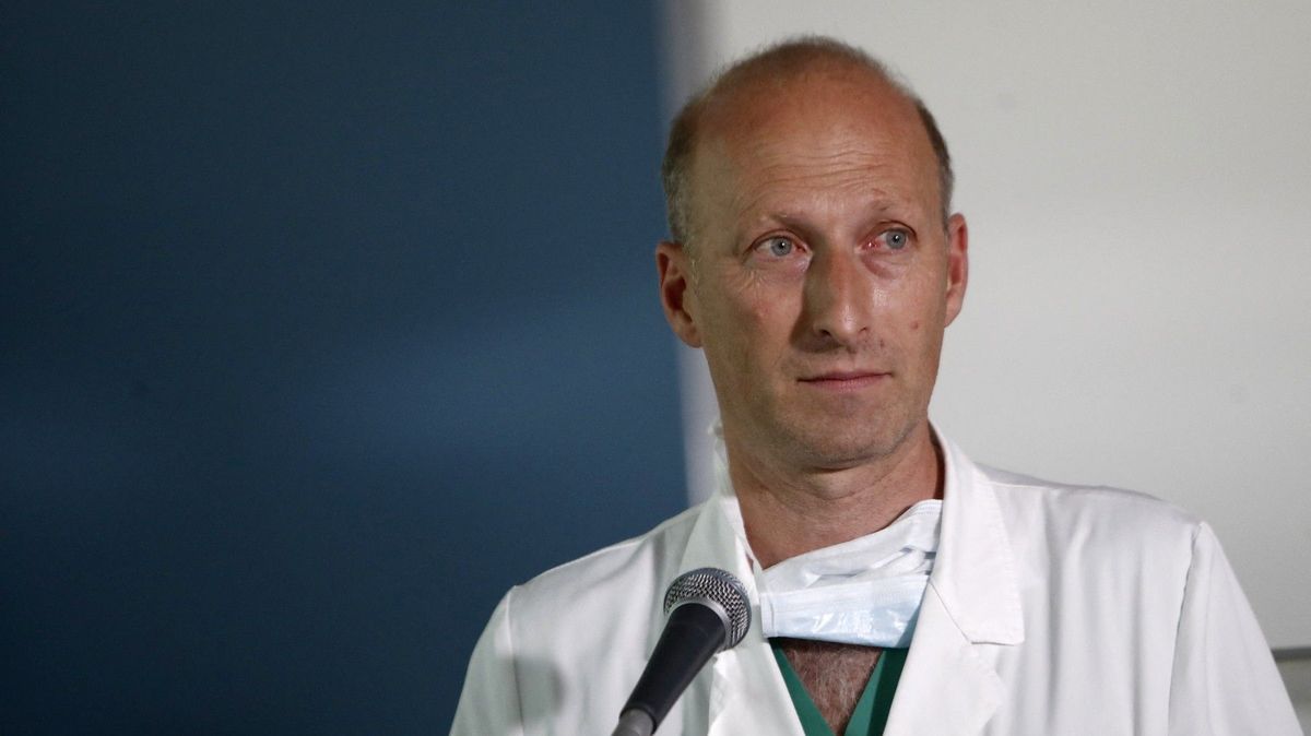Měl otevřené oči a neodpovídal. Lékař vylíčil poslední okamžiky papeže Františka