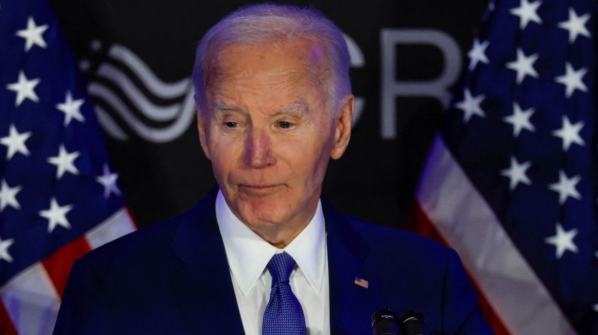 Na papežův pohřeb přijede i americký exprezident Biden