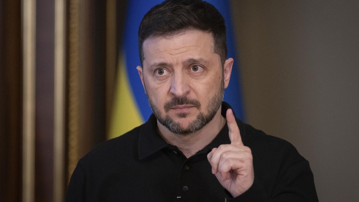 Zelenskyj: Čína posílá do Ruska zbraně