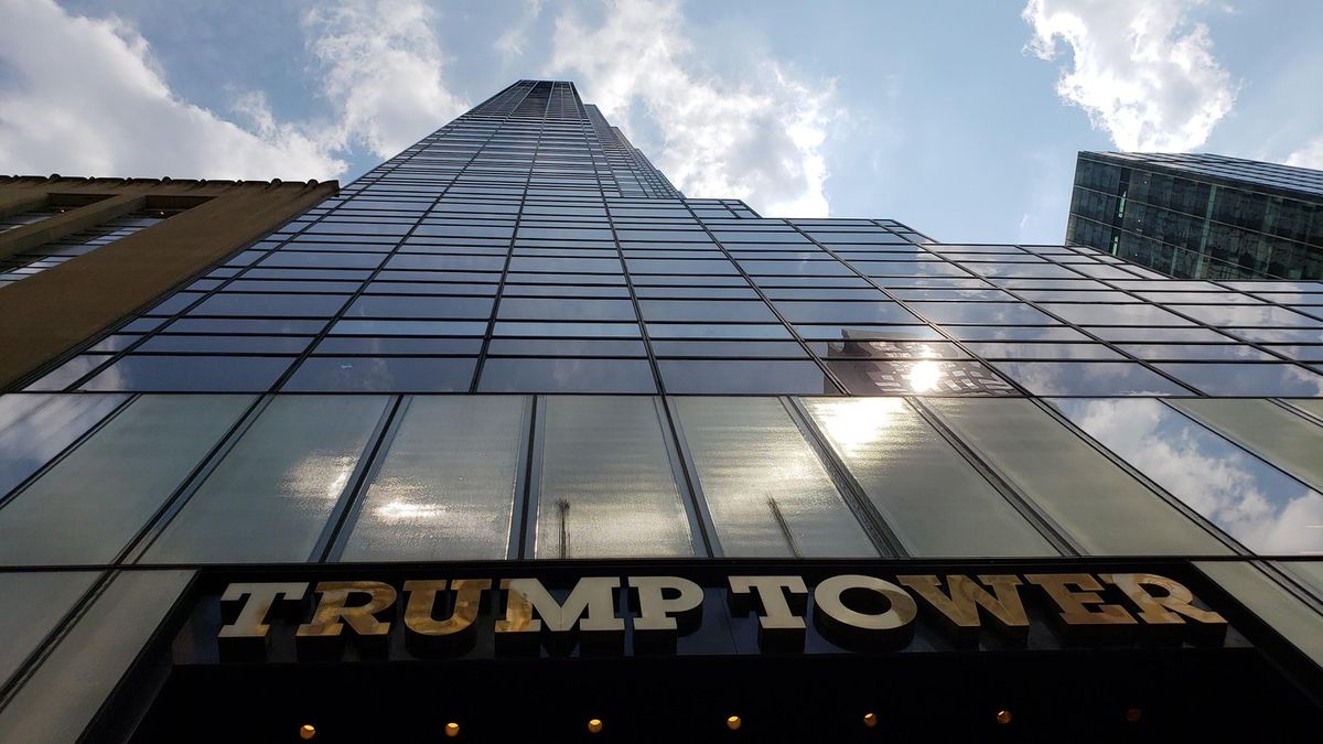 Jak podojit Trumpa. Rusové mu chtějí nabídnout mrakodrap v Moskvě za vliv v Evropě
