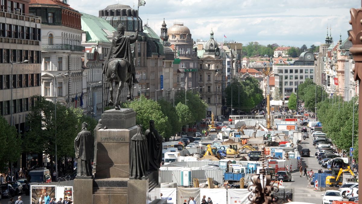 „Staveniště Václavák“. Jak vypadá nejznámější pražské náměstí rozkopané
